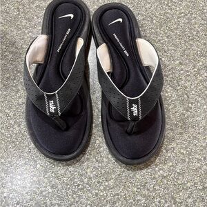 Nike Black and White Women's Sandals